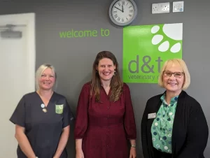 Staffordshire MP Theo Clarke visits donnachie and townley vets with a behind the scenes tour
